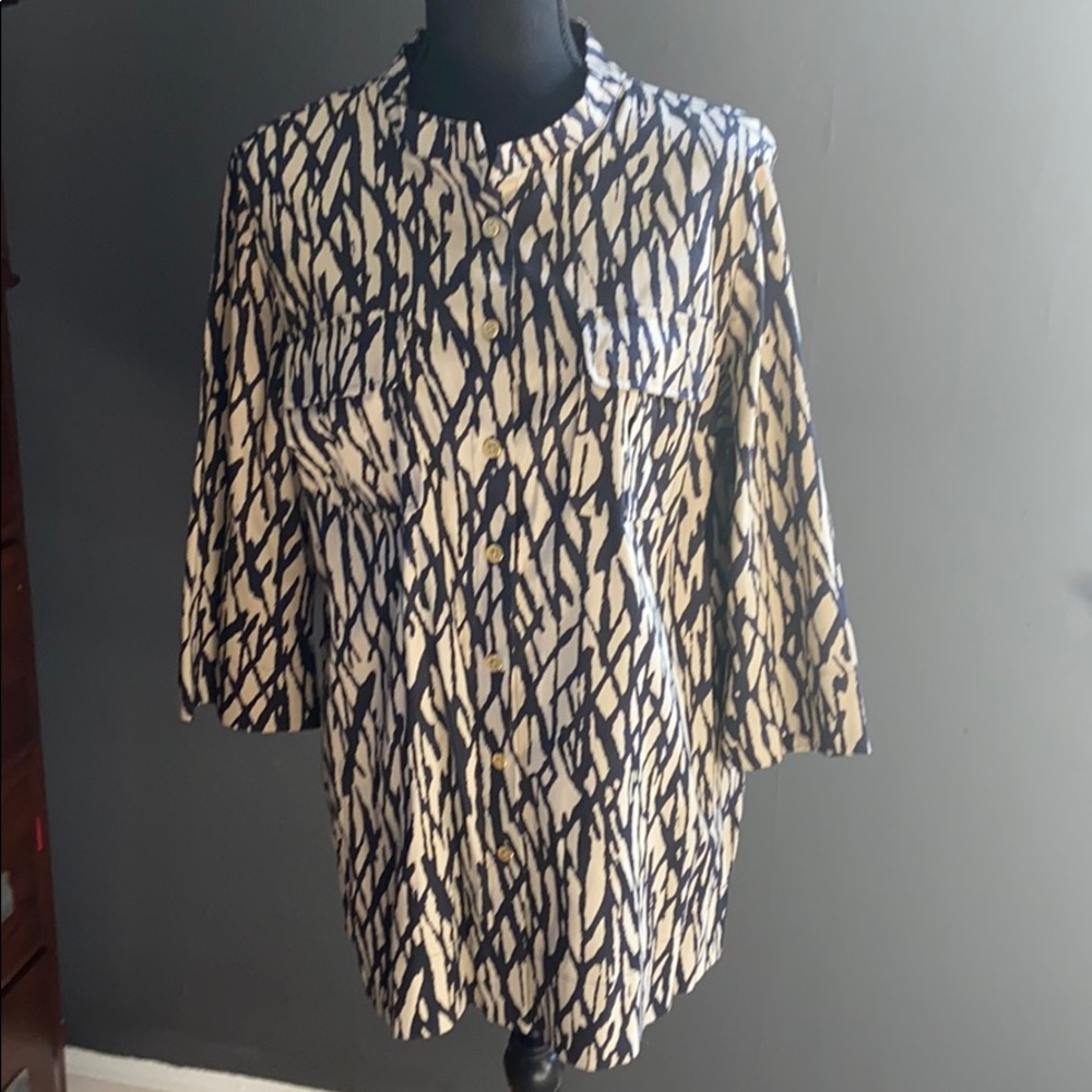 Dana Buchman Button down blazer like blouse